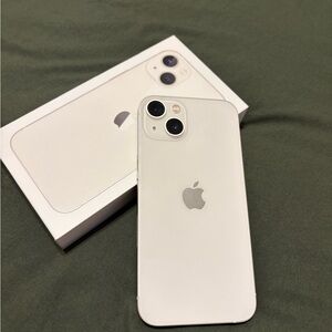 Apple iPhone 13 unlocked, 128gb, includes charger cord/screen protector